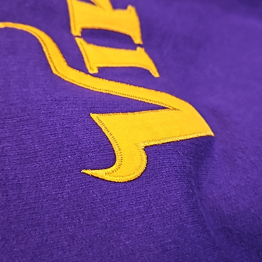 Vtg Viking's 2XL crewneck sweatshirt, purple gold - Picture 3 of 8